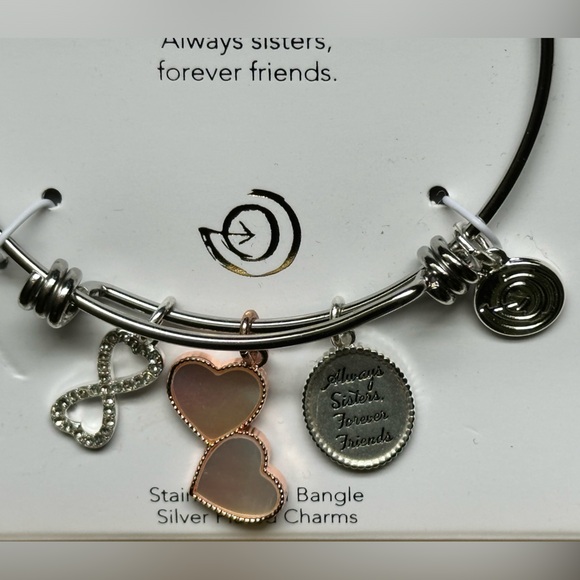NEW "Sisters" Silver Charm Bracelet - Picture 2 of 5
